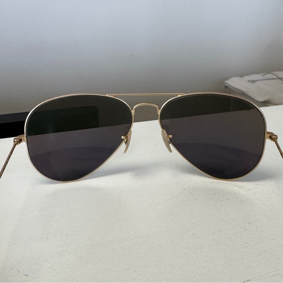 Authentic Ray-Ban Green Flash Aviator Sunglasses - Picture 3 of 4